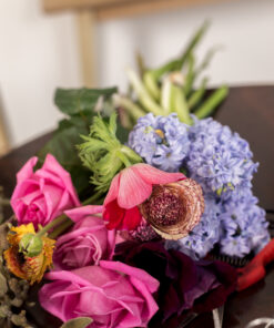 värikkäitä leikkokukkia